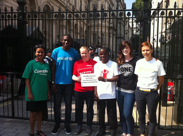 Cameron petition hand in